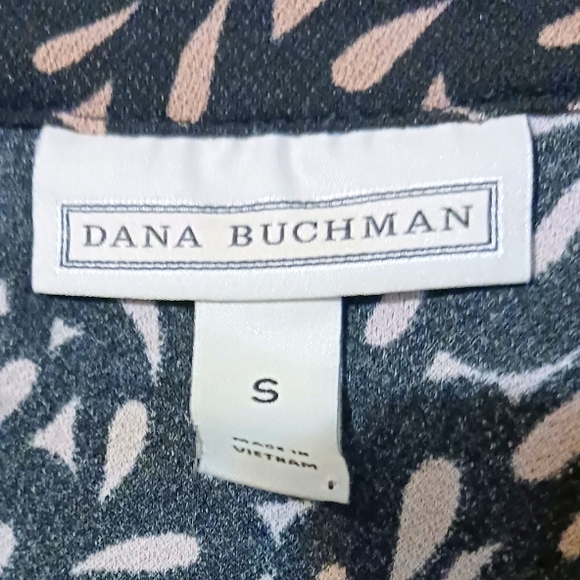 Dana Buchman - Picture 3 of 4
